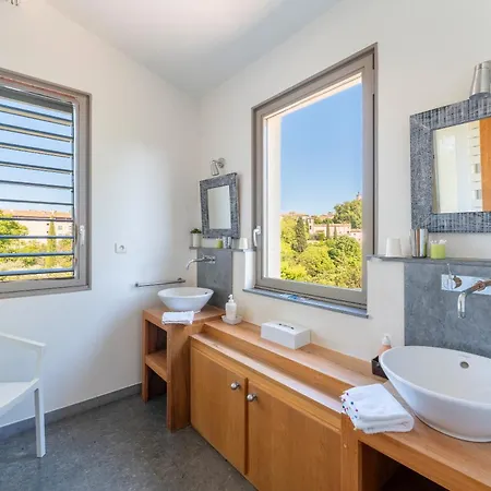 Maison D'architecte Avec Piscine Vila *