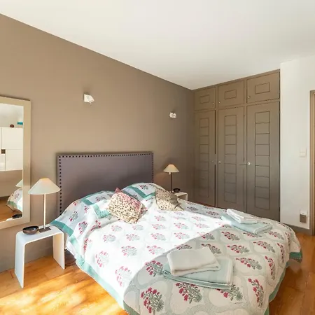 Вилла Maison D'architecte Avec Piscine Юзес
