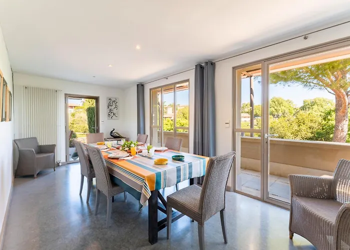 Maison D'architecte Avec Piscine Villa